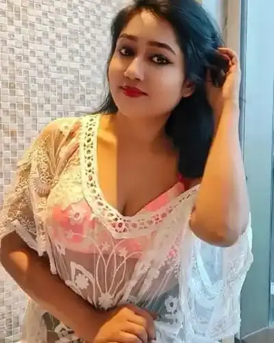 Escort Chaurai